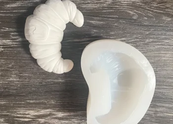 Versatile Silicone Mold for Perfect Croissant Desserts and Creative Crafts Reviews