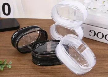 Ultimate Travel Organizer Review: Keep Chargers and Headphones Tidy On-The-Go