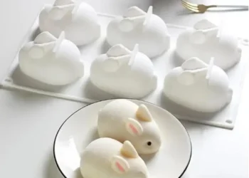 Discover Versatile Silicone Molds for Fun DIY Crafts and Delicious Treats